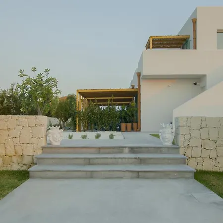 Cirera Sicily Kır Evi